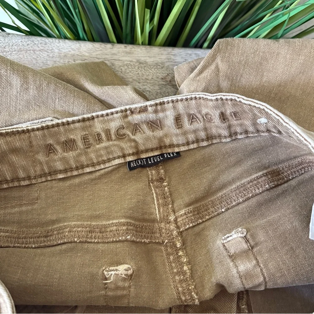 American Eagle Outfitters Men's Brown Corduroy Pants